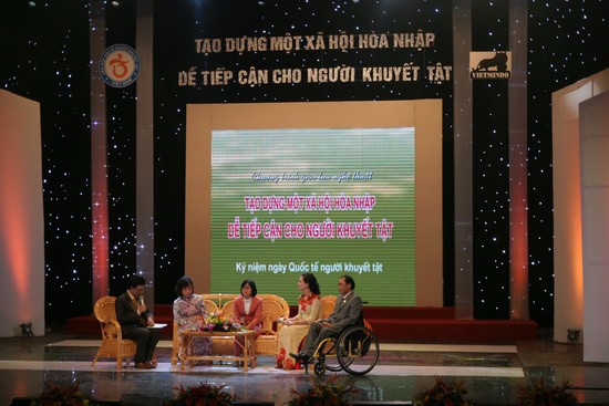 รายการนาฎศิลป์ในหัวข้อ“สร้างสังคมแห่งการผสมผสานและเข้าถึงโดยสะดวกให้แก่คนพิการ”